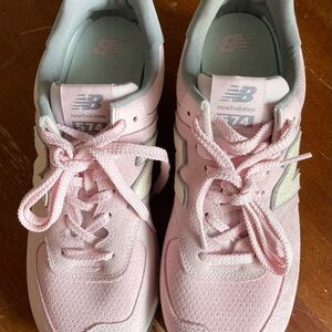 New Balance Light Pink 574 Sneakers size 10